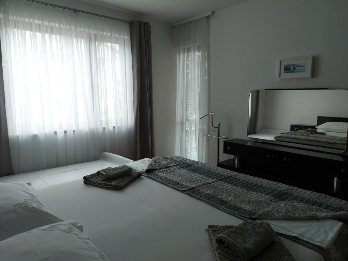 Apartment Kriskovic Novi Vinodolski Exterior foto